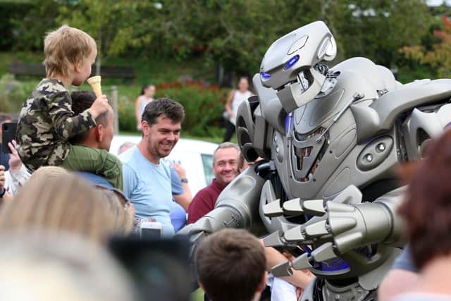 Titan the Robot at Haywards Heath Town Day 2021. Photo by Derek Martin, DM21090807a.