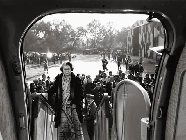 Indira Gandhi boarding plane, New Delhi, 1972. © Marilyn Stafford