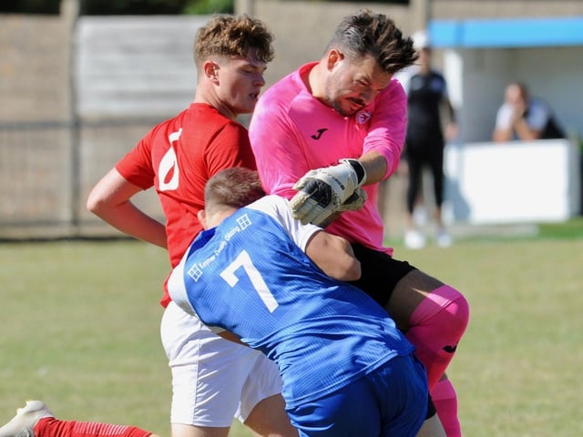 Action from Shoreham's 1-1 draw with Arundel at Middle Road | Picture: Stephen Goodger