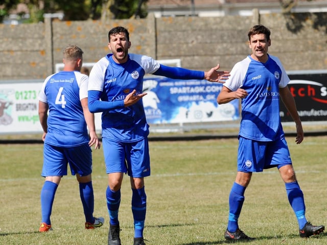 Action from Shoreham's 1-1 draw with Arundel at Middle Road | Picture: Stephen Goodger