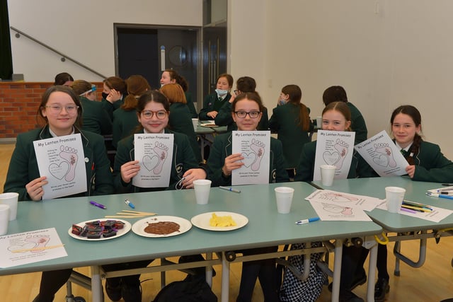 Year 8 St Cecilia’s College pupils pictured with their Lenten Promise during a pancake breakfast at the school on Tuesday morning last. DER2209GS – 016