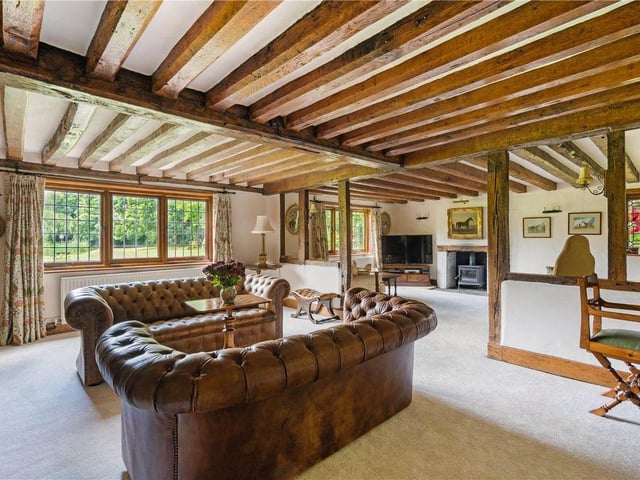 6 bed detached house for £2,750,000. Sold by Hamptons