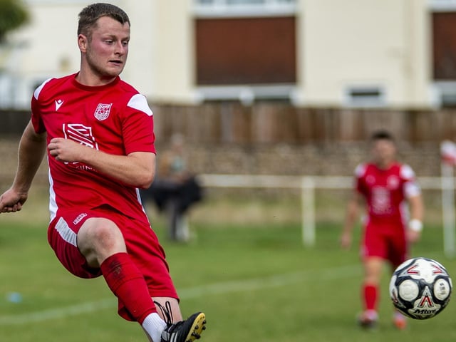 Seaford v Dorking Wanderers B in the SCFL Division 1