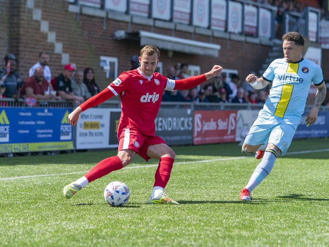 Worthing beat Ebbsfleet to clinch the National League South title