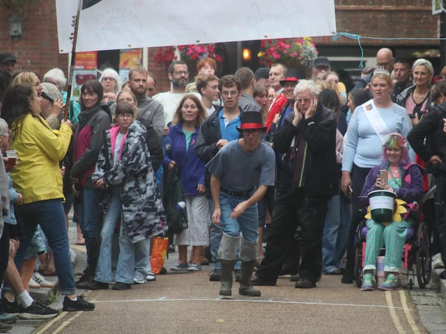 Hastings Old Town Carnival Week 2025: Seaboot Race. Photo by Roberts Photographic.