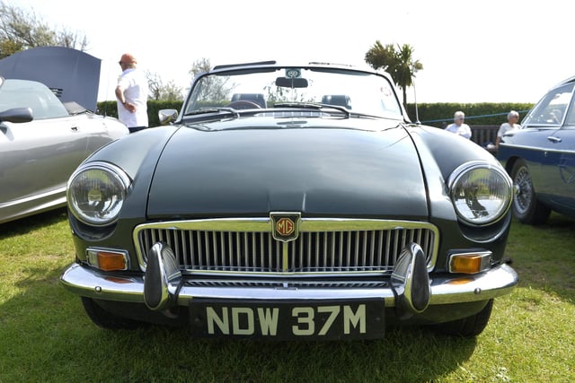 MG Owners Club on Western Lawns, Eastbourne (Photo by Jon Rigby)