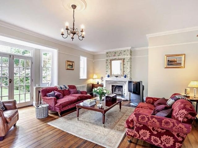 House for sale in Seaford: 6 bedroom Georgian character house with south-facing balcony