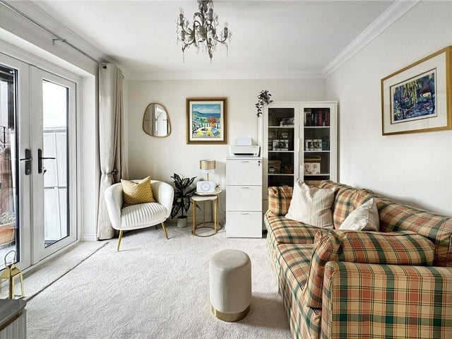 This luxury riverside townhouse with sweeping river, castle and cathedral views has come on the market with Graham Butt Estate Agents priced at £950,000 ,