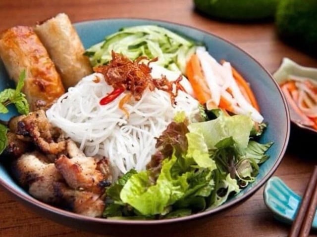 Viet Fresh opens in Hastings town centre