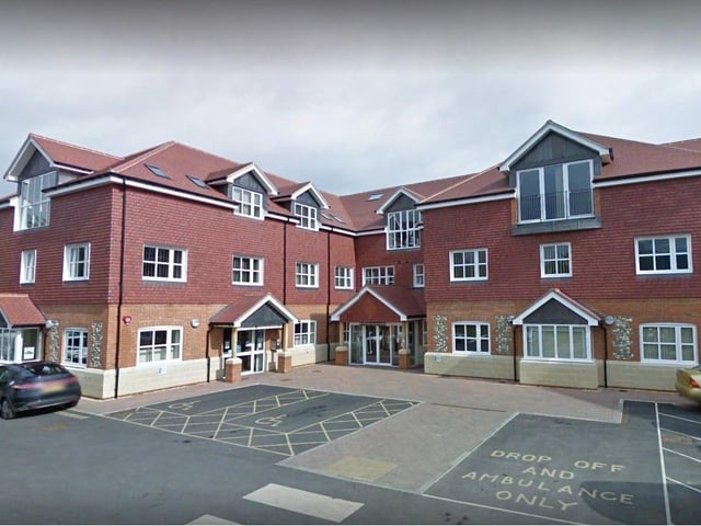 Steyning Health Centre in Tanyard Lane, Steyning was recorded as having 12,044 patients and the full-time equivalent of 6.2 GPs, meaning it has 1,941 patients per GP.