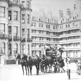 Horse and carriage outside Queens Hotel in Marine Parade.