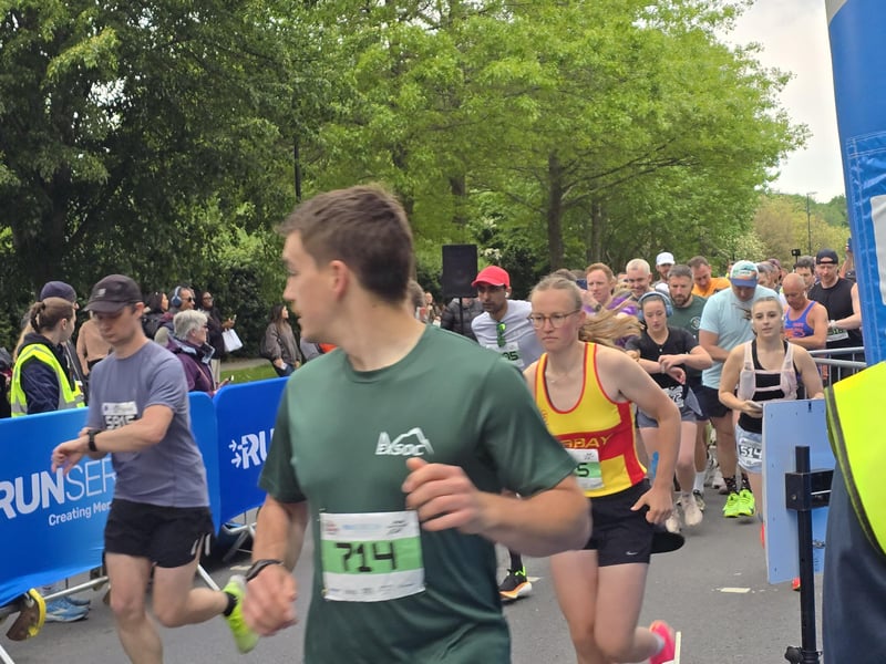 Run Gatwick 2026 half marathon and 5k