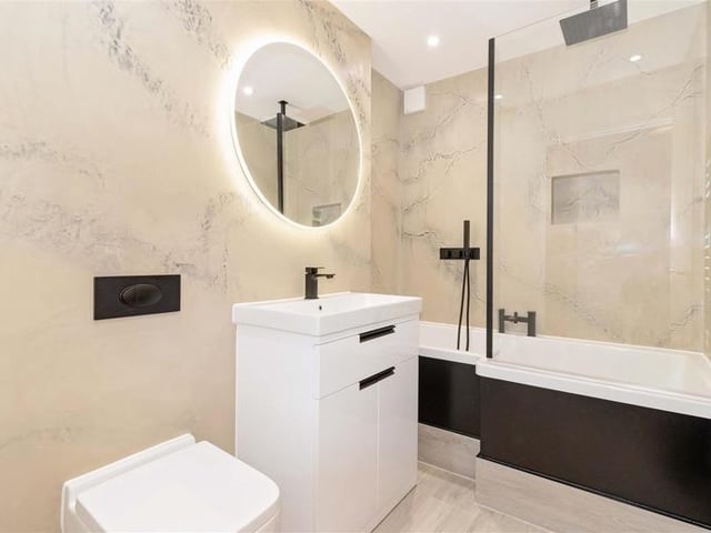 Offers in excess of £925,000 are invited for this new luxury property in Mill Lane, High Salvington. It has beautiful views over the South Downs, versatile and spacious accommodation.