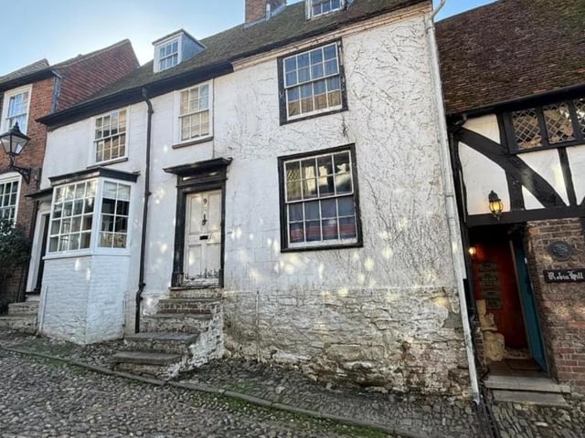 Mermaid Street house up for auction