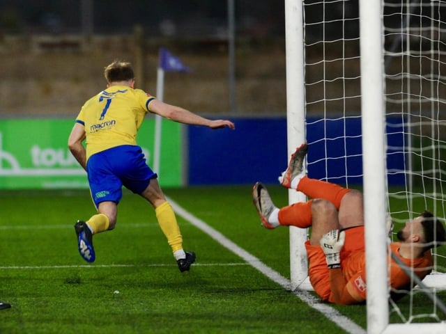 Lancing v Sevenoaks, Isthmian south east division