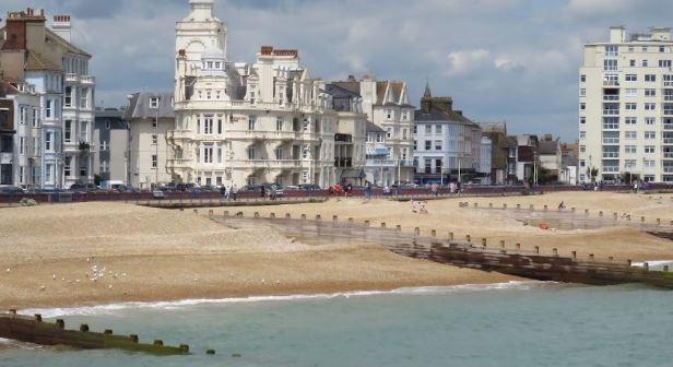 It will be sunny with light winds in Eastbourne today (March 5) with an average temperature of 11 degrees