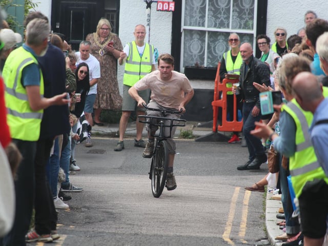 Hastings Old Town Carnival Week 2023: Bike Race. Photo by Roberts Photographic.