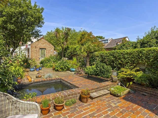This rarely-available Regency town house in the heart of Worthing has come on the market with Robert Luff & Co priced at £1.1million.