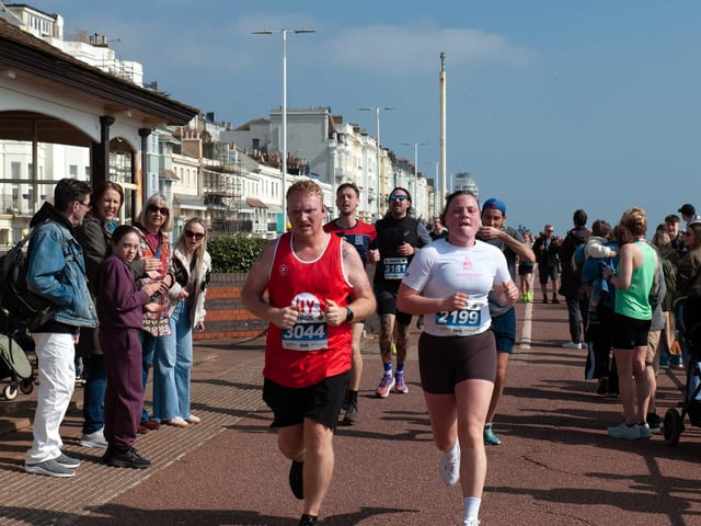 Hastings Half Marathon 2026 - pictures by Frank Copper