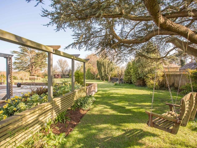 The Ridgeway, Friston