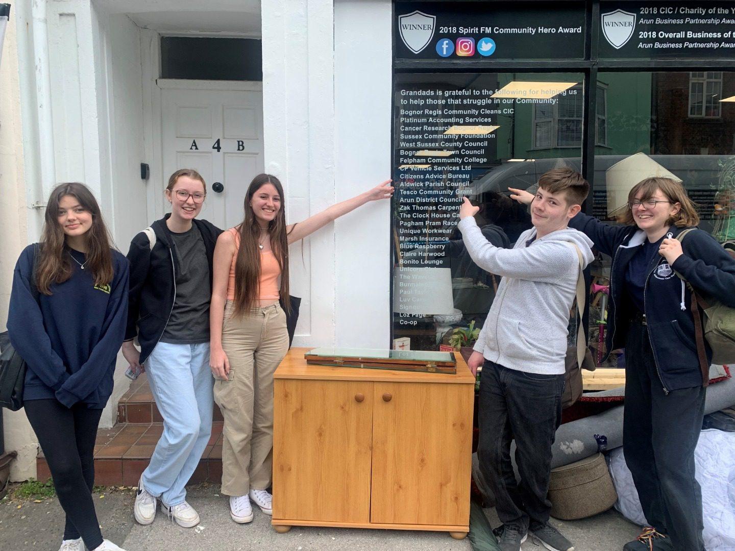 Felpham Sixth Form Charity Committee get out in the community - Vimarsana News