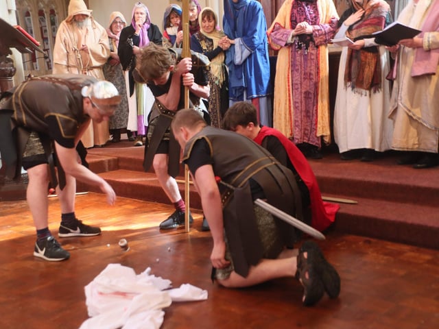 Procession of Witness 2024 on Good Friday in Hastings Old Town. Photo by Roberts Photographic.