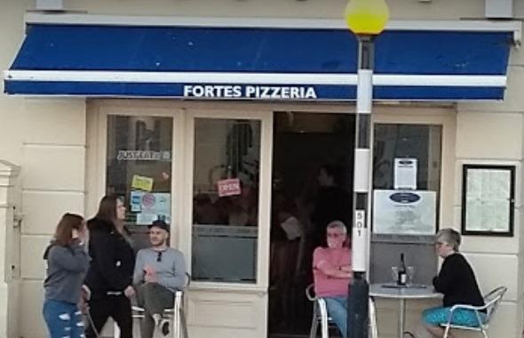 - Fortes Pizzeria
- 2 Eversfield Pl, Saint Leonards-on-sea TN37 6BZ
- Overall rating: 5*
- Amount of reviews: 334

Picture from Google.