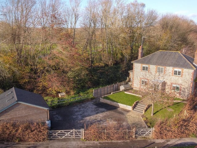 This stunning flint-and-brick detached house dates to the 1800s and used to be a pub. It was converted in about 2016 and boasts four bedrooms, three reception rooms and mature, secluded gardens.