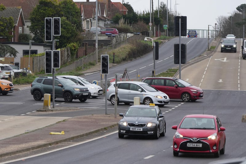 Vehicles have reportedly been involved in minor collisions after traffic lights failed on the A27 at Sompting