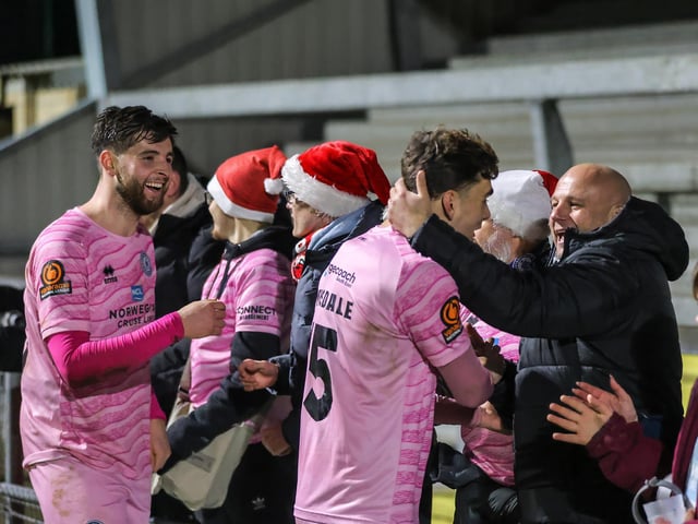 Weston-super-Mare v Eastbourne Borough, National South