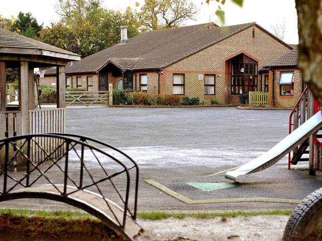 At Sheddingdean Community Primary School, 85% of parents who made it their first choice were offered a place for their child. A total of five applicants had the school as their first choice but did not get in.