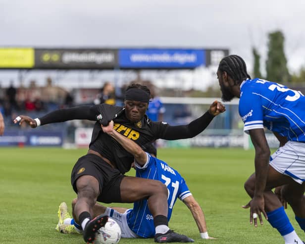 Worthing battle at Wealdstone, but exited the cup in the fourth qualifying round tie | Picture by Jay Wrighte