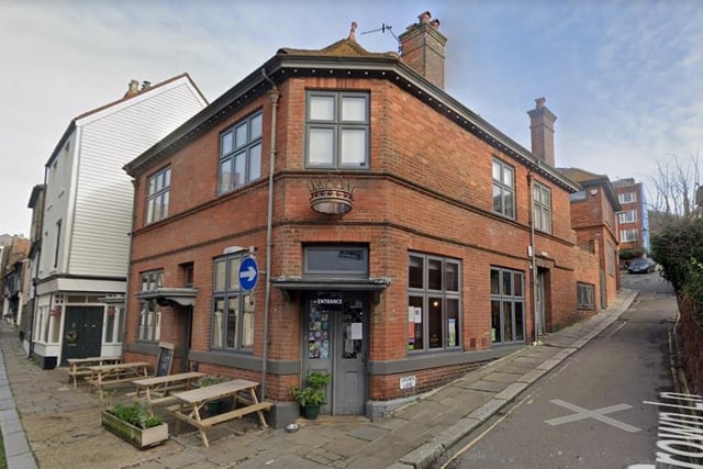 The Crown is an independently run freehouse in the heart of Hastings Old Town at the foot of the country park, and a stone's throw away from the beach.