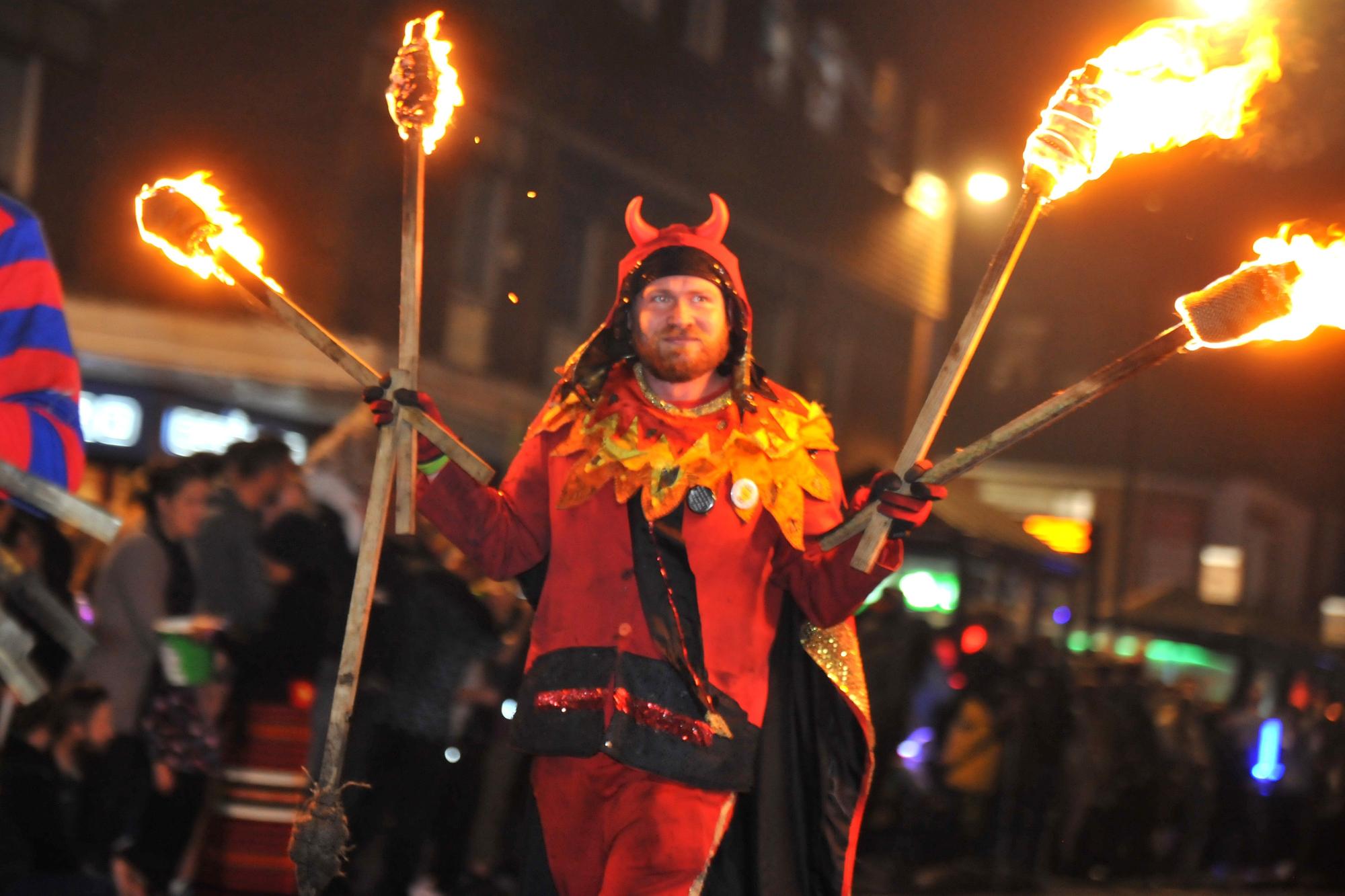 Burgess Hill Bonfire 2026: Programme and road closure details