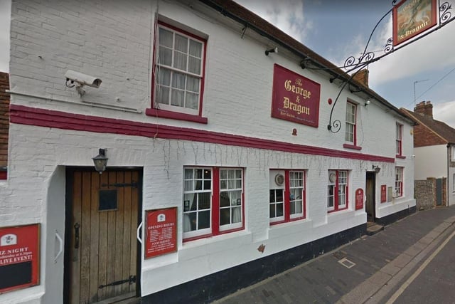 This traditional pub has a warm and welcoming atmosphere and serves up classic pub grub alongside a great range of drinks. The regular quiz nights and live music make it a popular spot with locals.