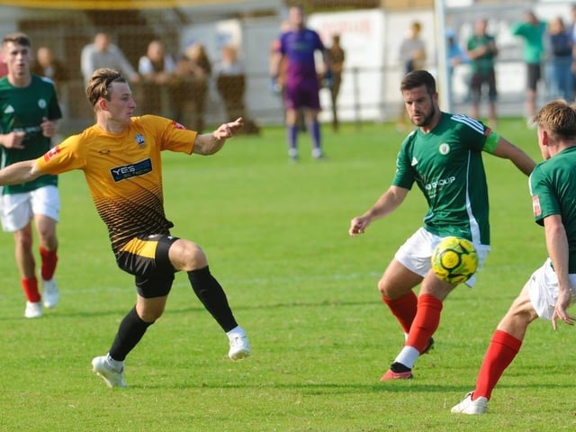 Littlehampton Town v Burgess Hill Town in the FA Trophy