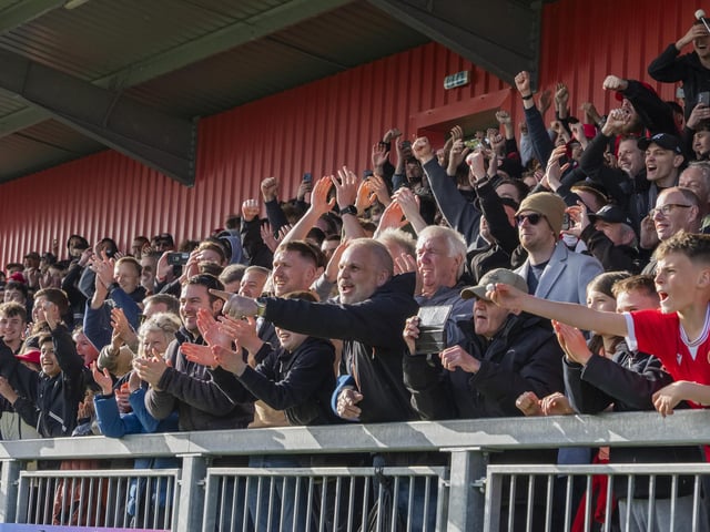 Worthing v Dagenham and Redbridge, National South