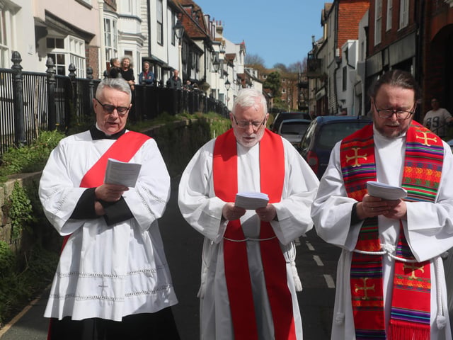Procession of Witness 2024 on Good Friday in Hastings Old Town. Photo by Roberts Photographic.
