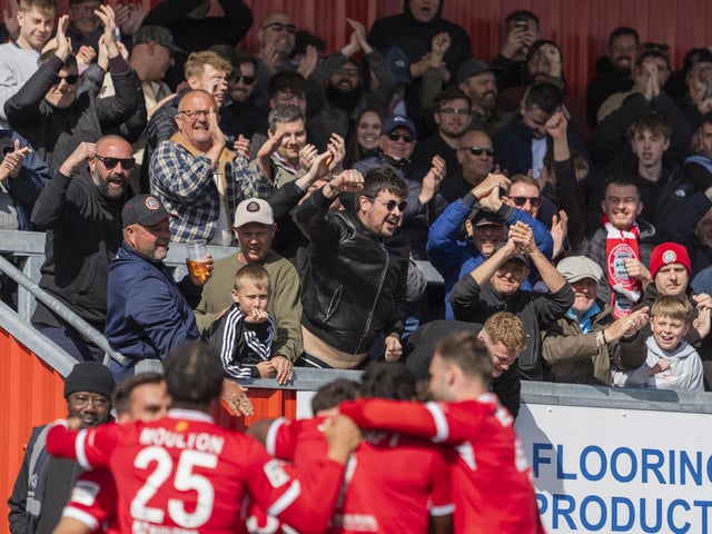 Worthing v Dagenham and Redbridge, National South