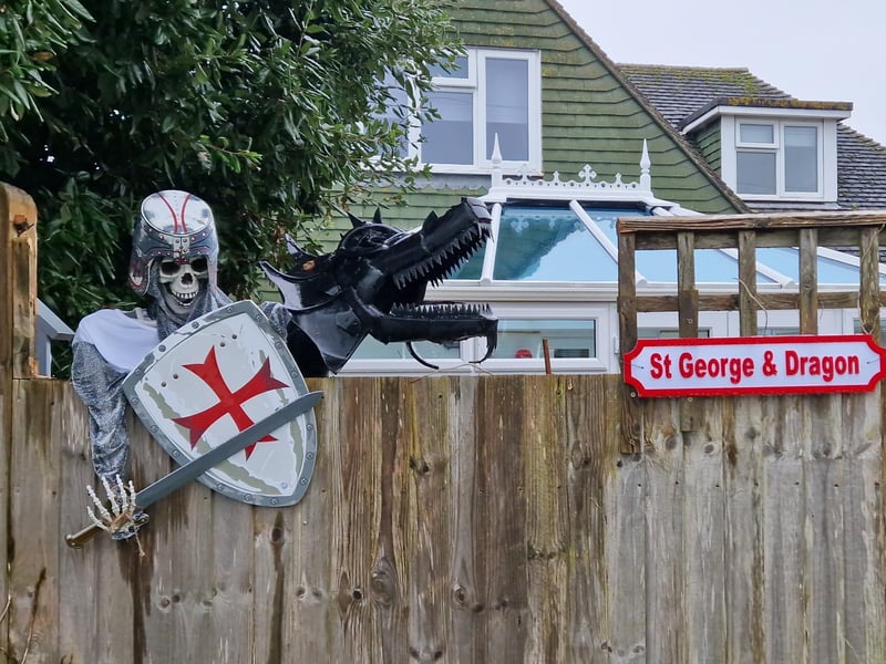 Ferring Scarecrow Festival from October 26 to November 3, 2024, is a feast for the eyes and the senses, with interactive displays and comical scenes to delight and amuse people of all ages. Purchase a map for £1 at The Orange Tree and support the fundraising for The Community Dementia Hive at Beehive Care in Ferring.