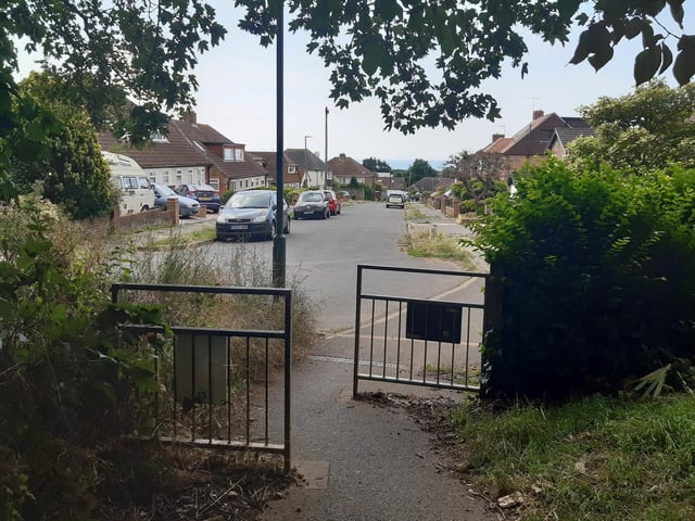 Exit the park into Park Close and carry on down