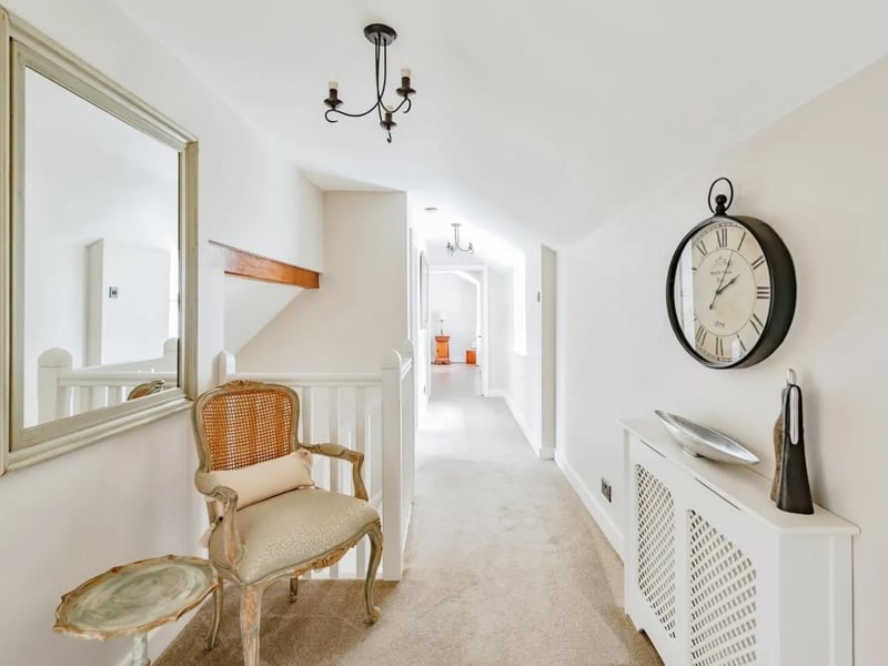The first floor has four double bedrooms with an en-suite to the master