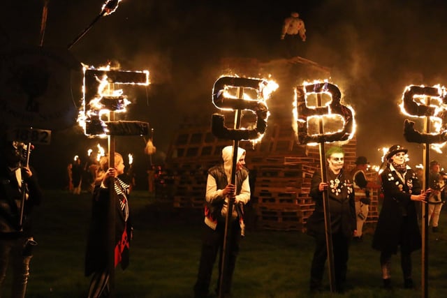 Ewhurst & Staplecross Bonfire 2022. Photo by Andrew Clifton.