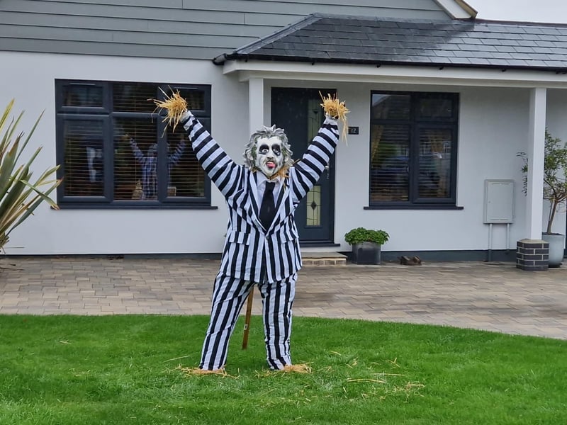 Ferring Scarecrow Festival from October 26 to November 3, 2024, is a feast for the eyes and the senses, with interactive displays and comical scenes to delight and amuse people of all ages. Purchase a map for £1 at The Orange Tree and support the fundraising for The Community Dementia Hive at Beehive Care in Ferring.