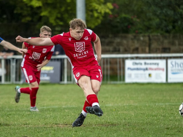 Seaford v Dorking Wanderers B in the SCFL Division 1