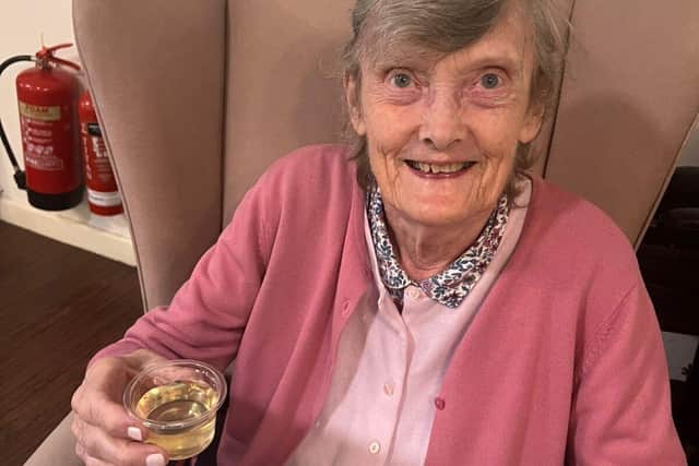 Mountside Care Home sampling home made cider thanks to Sassie from Eve Apple.