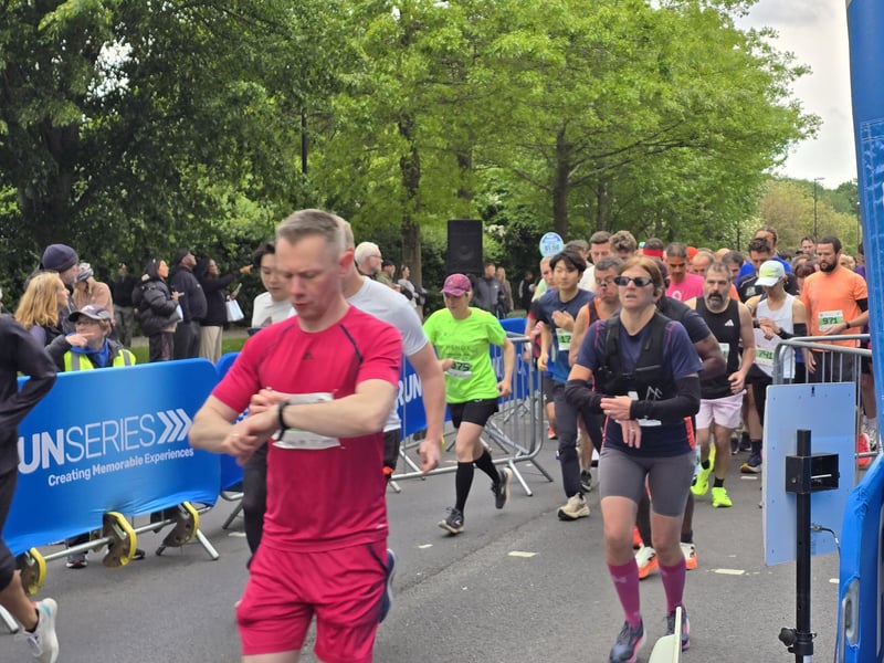 Run Gatwick 2026 half marathon and 5k