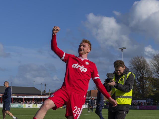 Worthing v Dagenham and Redbridge, National South