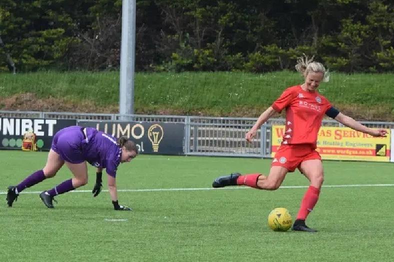 Gemma Worsfold scores in the 6-0 win over Sutton | Picture: One Rebels View