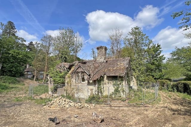 The property was once the gate lodge to Stopham House